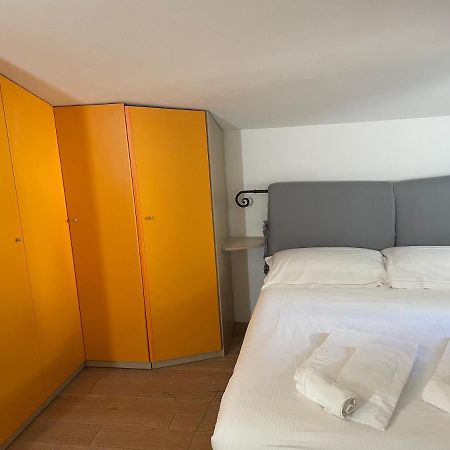 Confortevole Camera Matrimoniale A 500 Mt Dal Mare Marina Di Carrara Ngoại thất bức ảnh